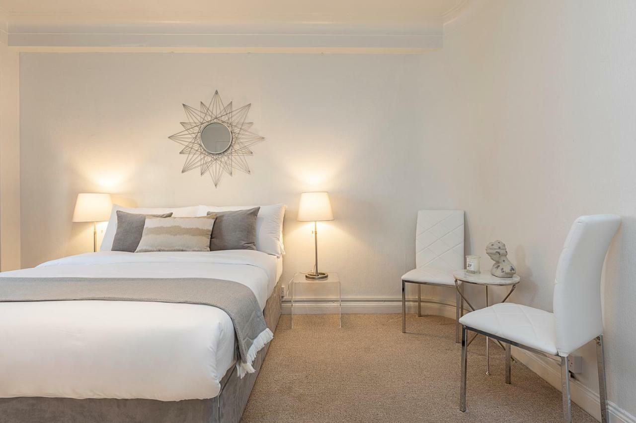 Grand Swiss Cottage Apartment 런던 외부 사진