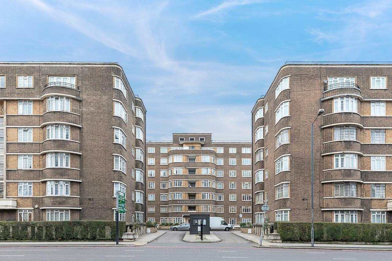 Grand Swiss Cottage Apartment 런던 외부 사진