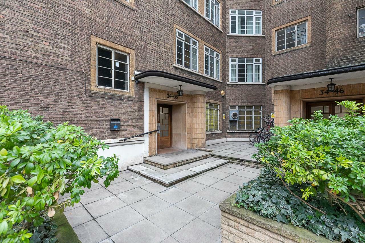 Grand Swiss Cottage Apartment 런던 외부 사진